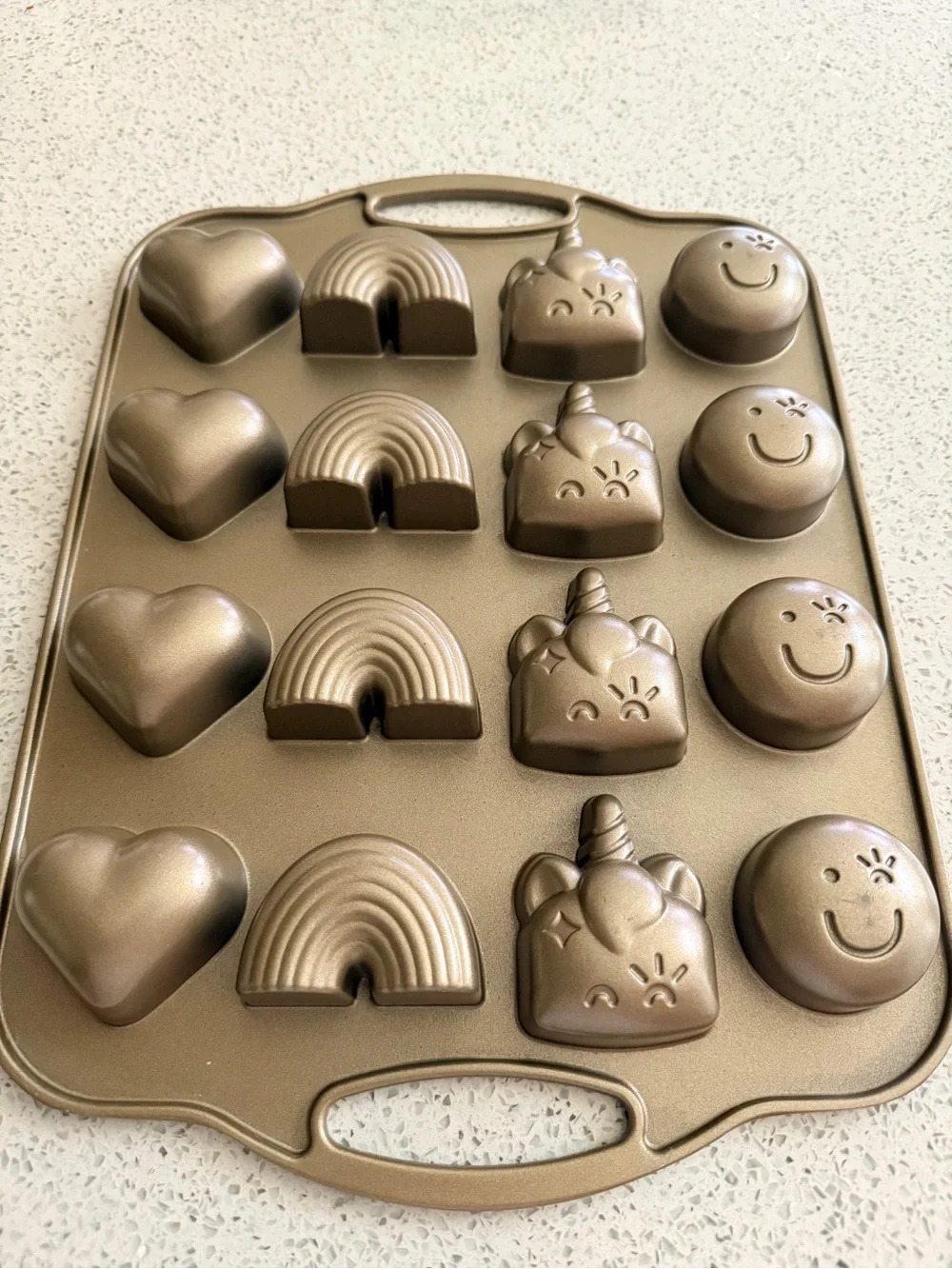Williams Sonoma cakelet flower shop pan non-stick rainbow unicorn hearts emoji